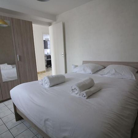 Joli T3 Renove / Wifi / Grand Parking Apartment La Couronne  Bagian luar foto